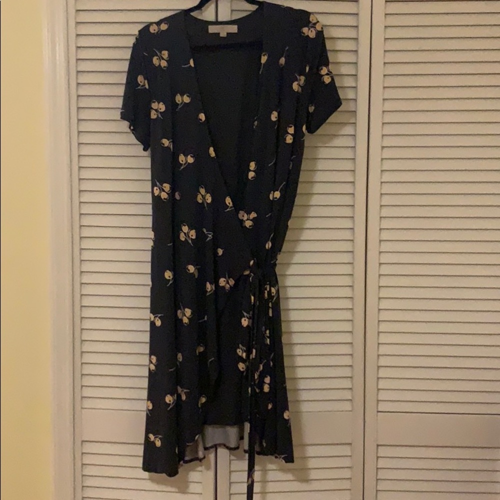 Short Sleeve Cherry Patterned Wrap Dress